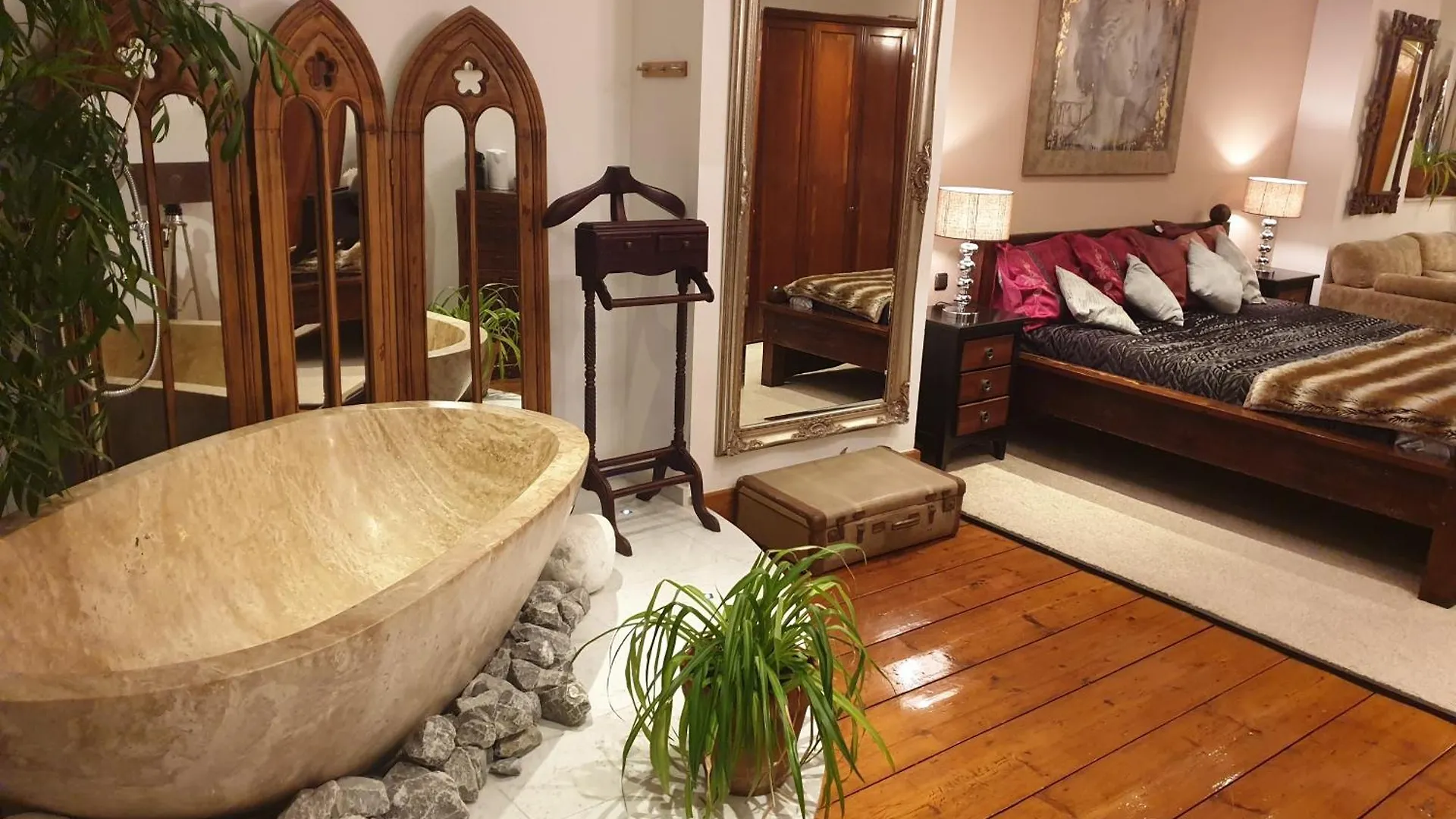 אמסטרדם B&B Singel Suites 0*,